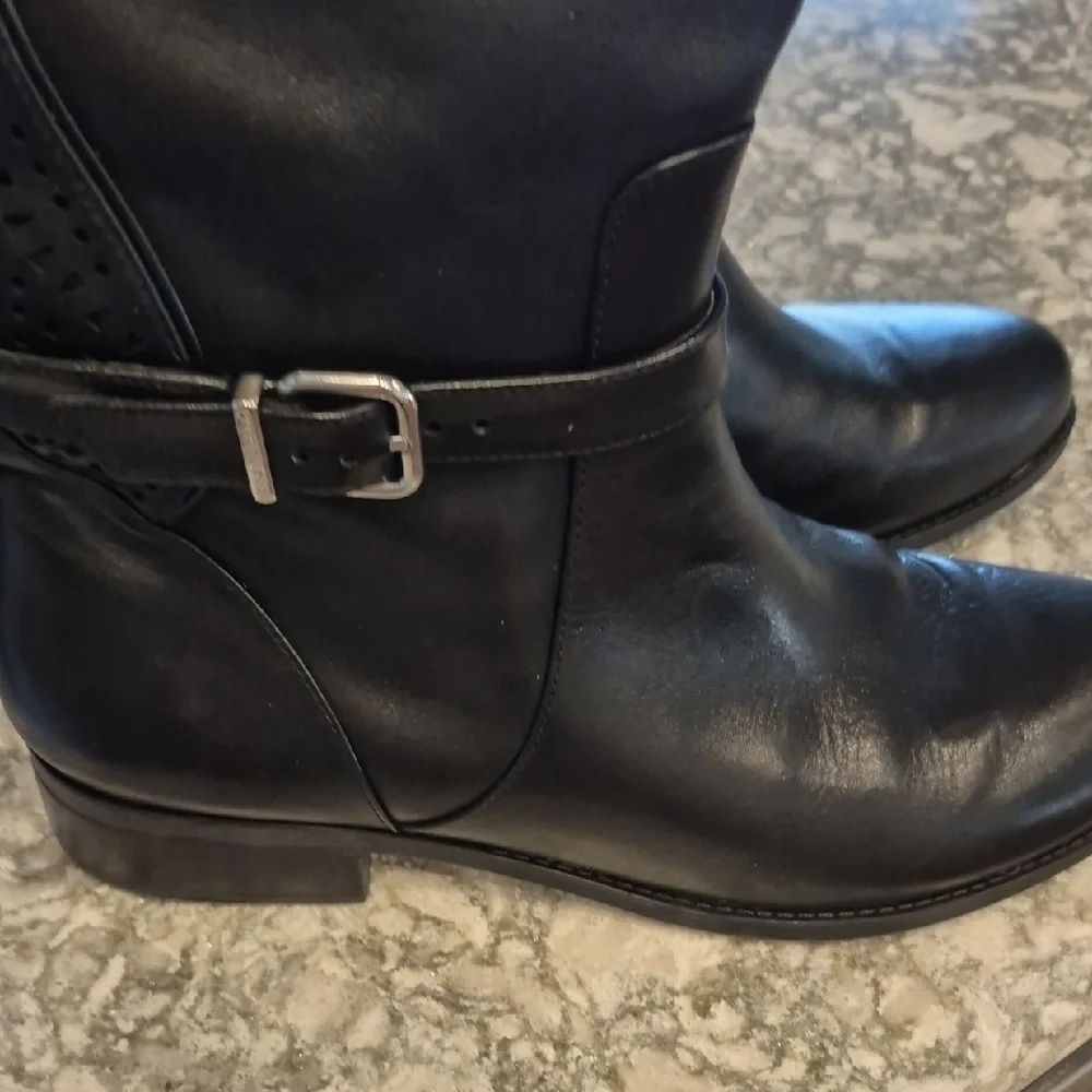 Gianni Bini tall black